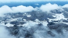 重庆酉阳：雪落天山堡 美景入画来